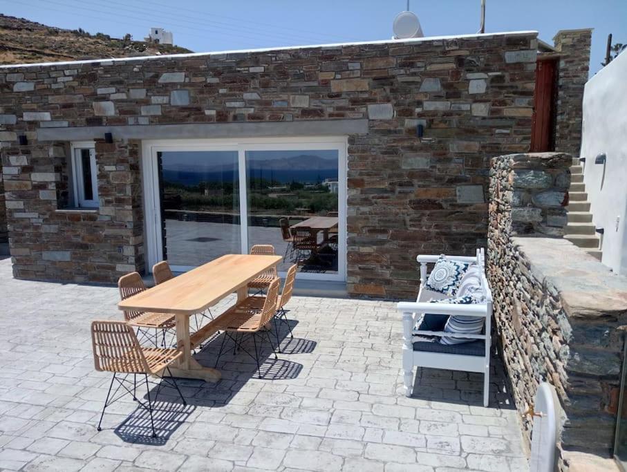 Sea Melody Tinos 2 *
